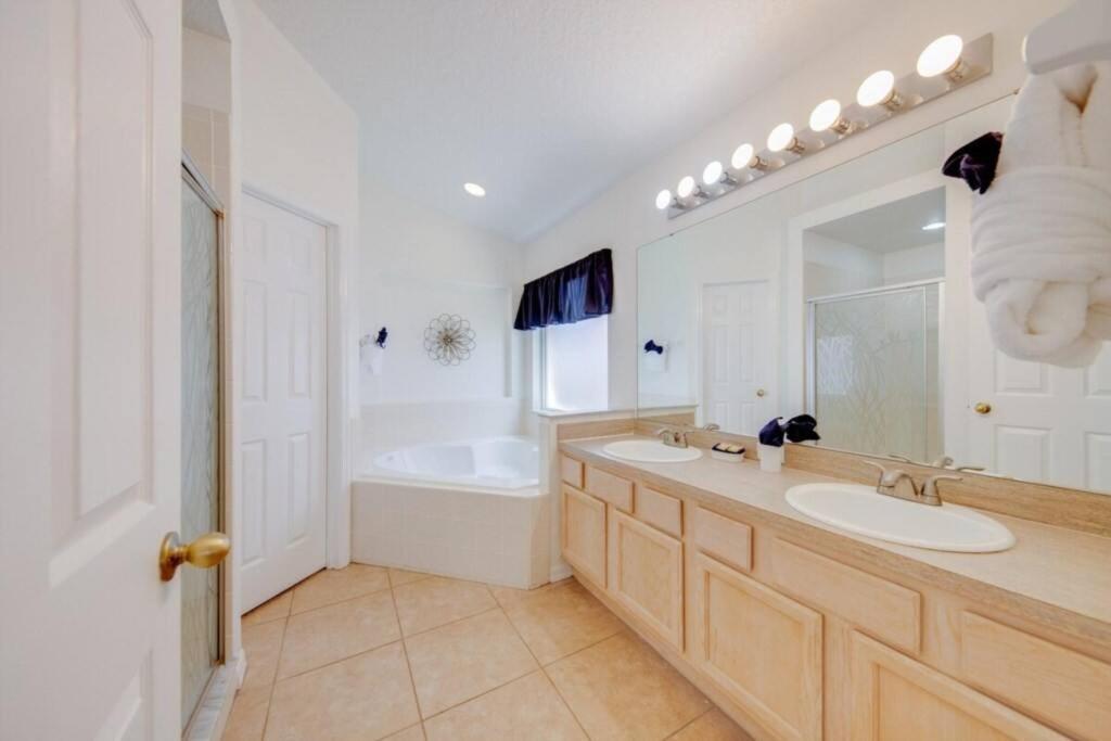 5 Bedroom Villa With Private Pool, Close To Disney キシミー エクステリア 写真